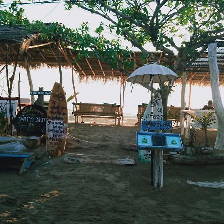 Why Not Bar And Bungalows #2 Pemenang Exterior foto