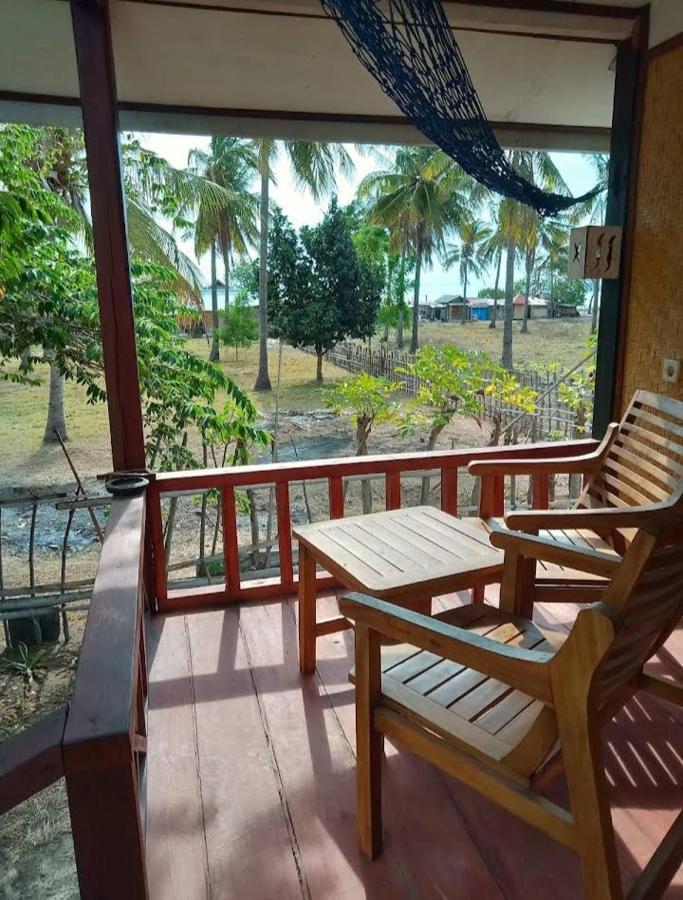 Why Not Bar And Bungalows #2 Pemenang Exterior foto